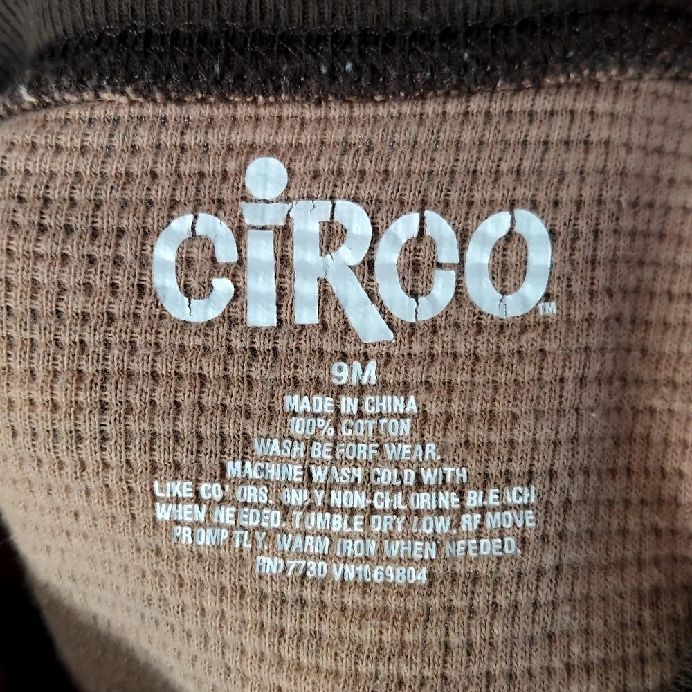 Baby Gap (3-6 months) and Circo (9 months) Footed Pajama Bundle